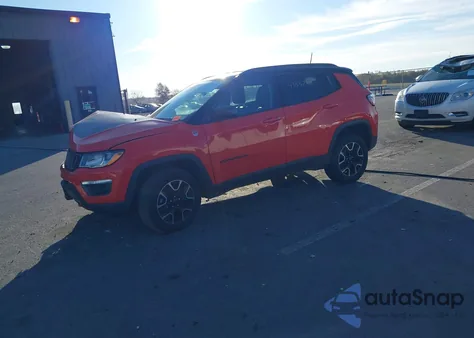 2019 Jeep Compass Trailhawk 4X4 z USA, uszkodzony, nr VIN 3C4NJDDB9KT780589